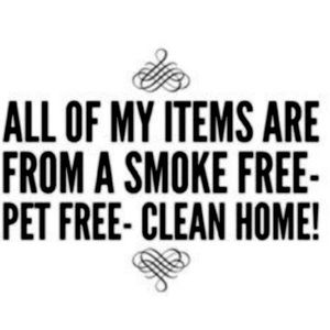 Smoke Free🚫 🚬 Pet 🐶 🐱 Free Home 🏡 FAST Shipping 📦 📬💌 thank you🛍👗 👚👟